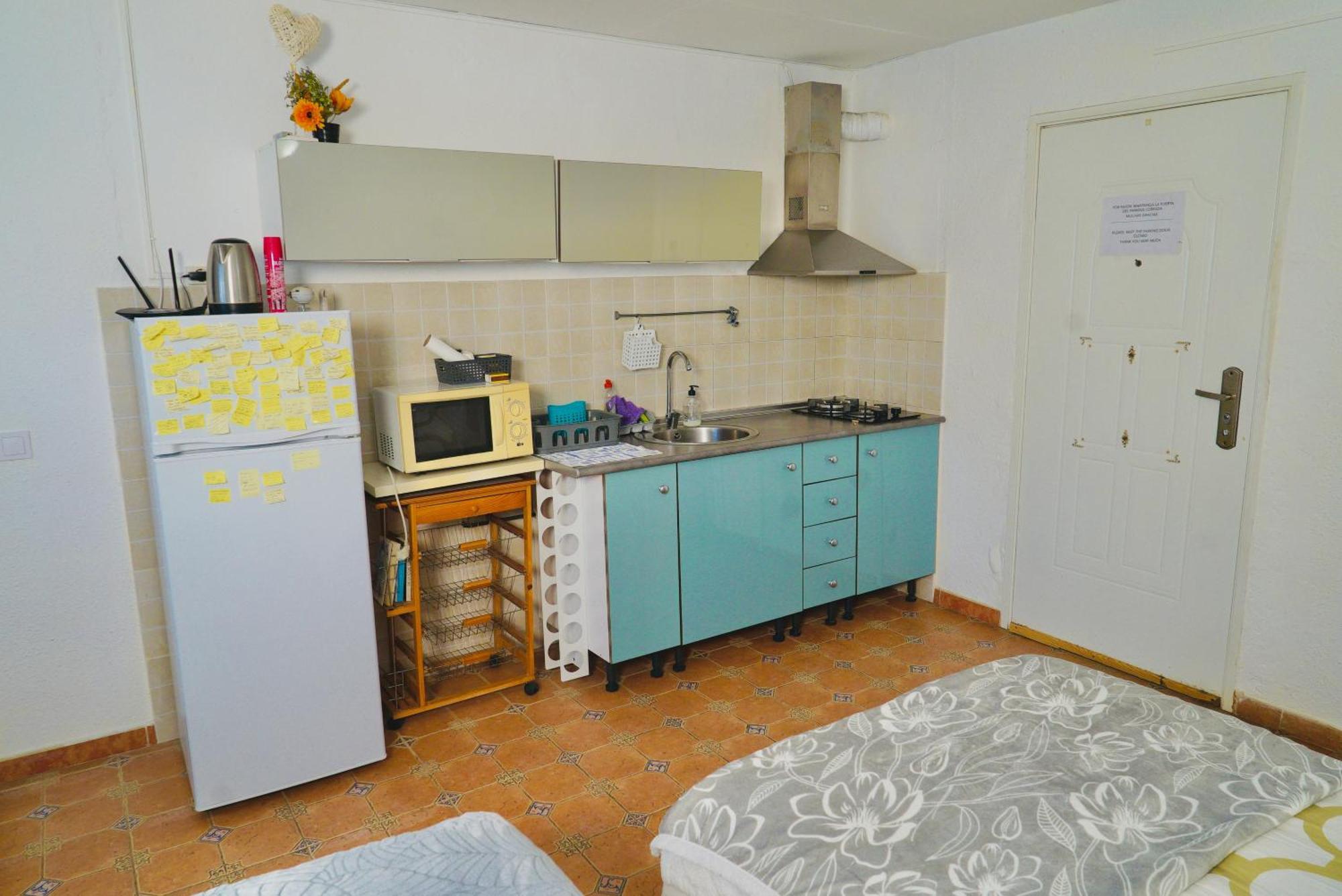 Estudio Adosado Con Jardin Y Parking Privado アリカンテ エクステリア 写真