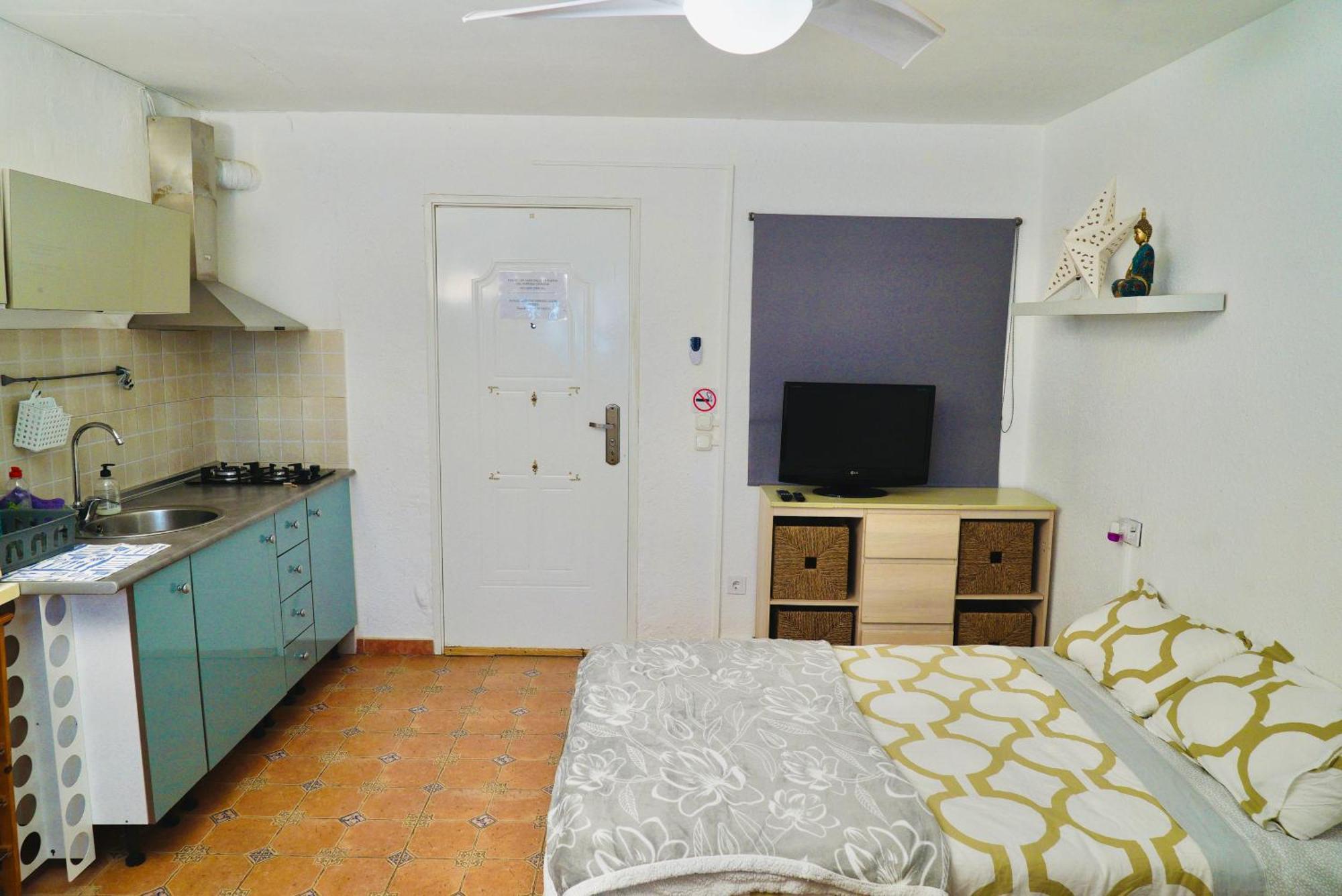 Estudio Adosado Con Jardin Y Parking Privado アリカンテ エクステリア 写真